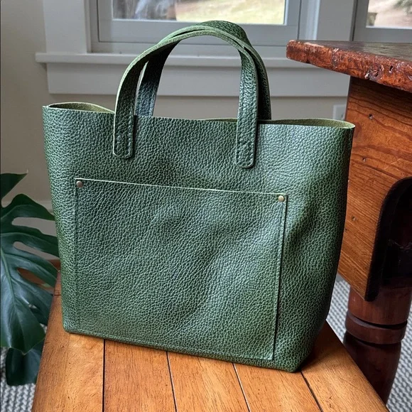 Portland Leather Green Crossbody Bag - Picture 1 of 4